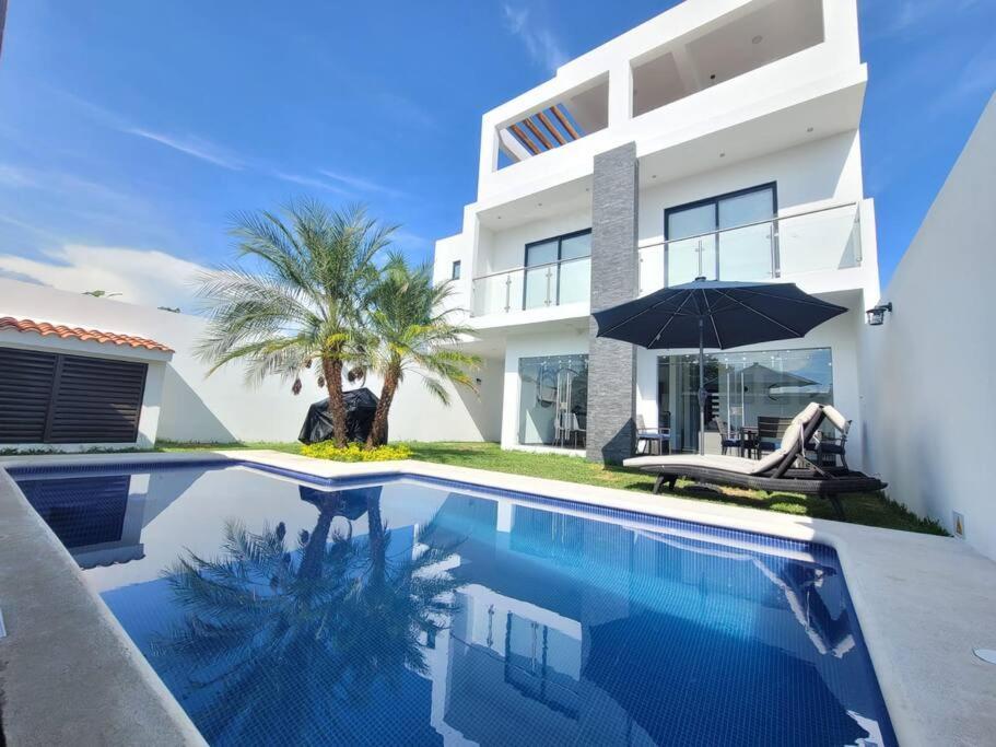 Casa Lua Tequesquitengo. Alberca, Jacuzzi Y Roof Exterior foto